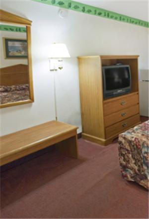 Americas Best Value Inn - Манчестер Номер фото